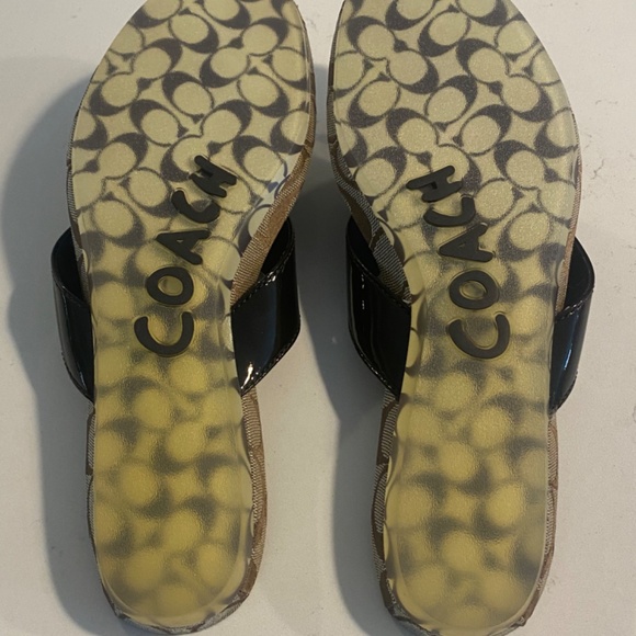 COACH WONENS SIZE 9 BRAND NEW SANDALS - Picture 3 of 5